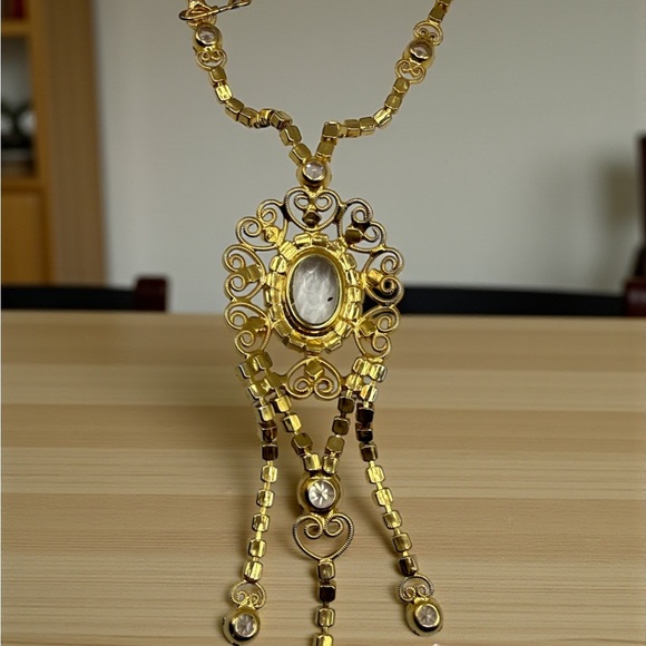 Gold Tones with crystals Women's Necklace - Picture 3 of 3